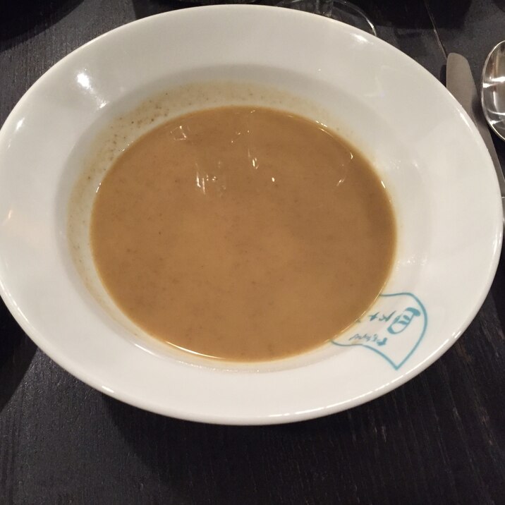 メルジメッキチョルバス（トルコ風レンズ豆のスープ）